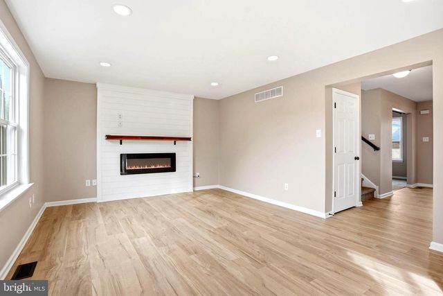 238 PENNLAND FARM DR, Perkasie, PA 18944