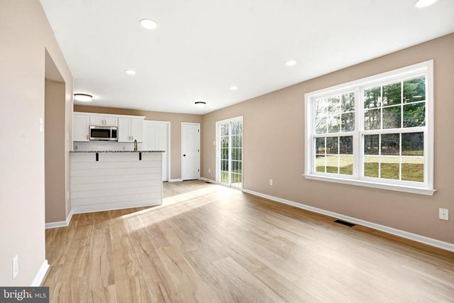 238 PENNLAND FARM DR, Perkasie, PA 18944