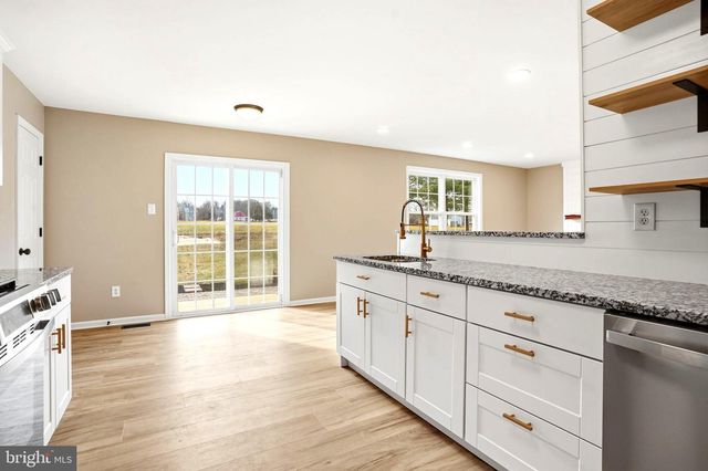 238 PENNLAND FARM DR, Perkasie, PA 18944