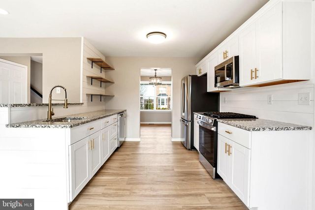 238 PENNLAND FARM DR, Perkasie, PA 18944