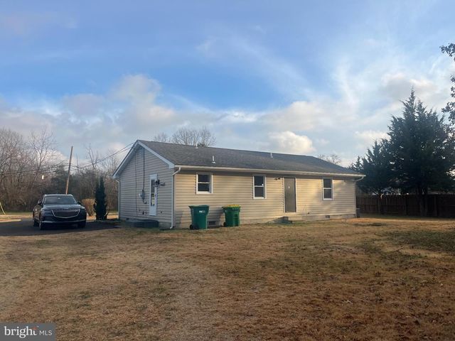 10 N MAIN ST, Pittsgrove, NJ 08318