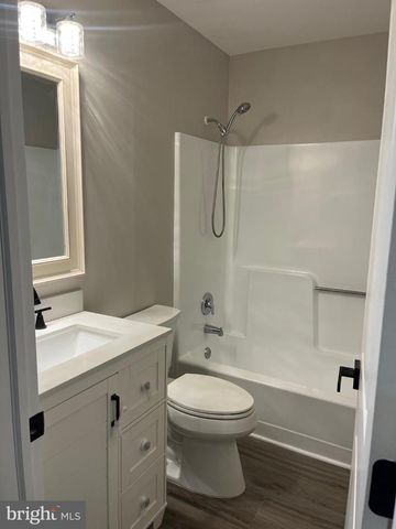 10 N MAIN ST, Pittsgrove, NJ 08318