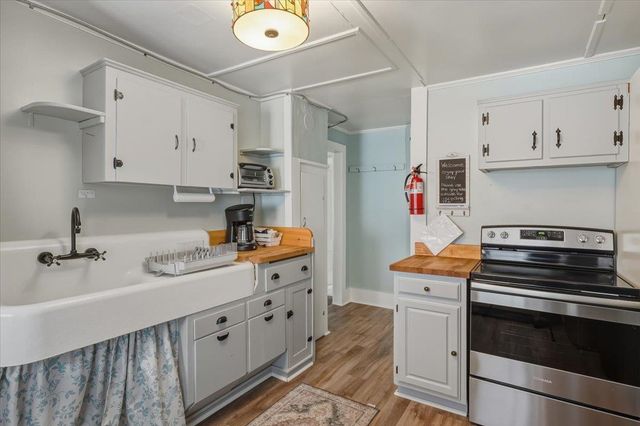 21 Lower Main W Street, Johnson, VT 05656