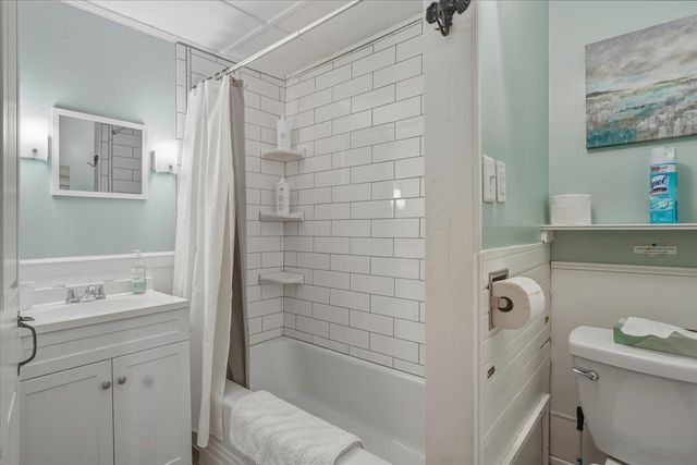 21 Lower Main W Street, Johnson, VT 05656