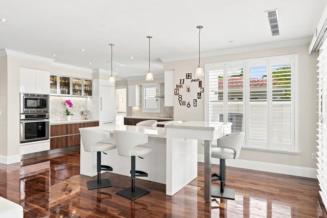2009 NE 21ST Street, Fort Lauderdale, FL 33305