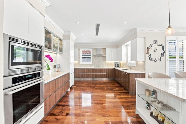 2009 NE 21ST Street, Fort Lauderdale, FL 33305