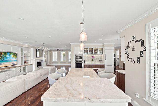 2009 NE 21ST Street, Fort Lauderdale, FL 33305