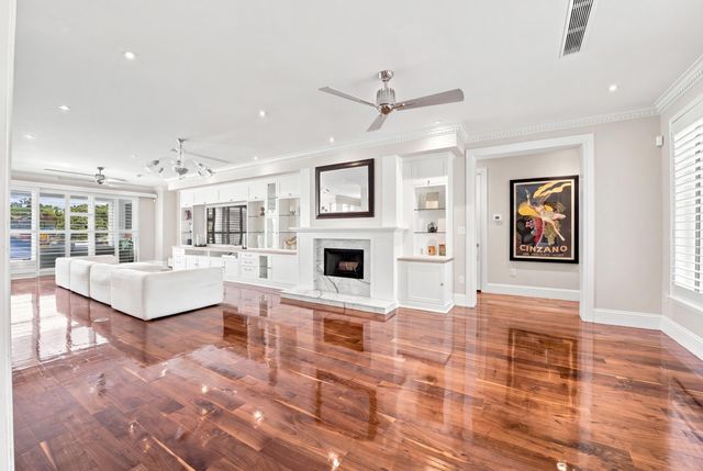 2009 NE 21ST Street, Fort Lauderdale, FL 33305