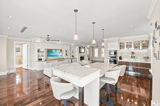 2009 NE 21ST Street, Fort Lauderdale, FL 33305