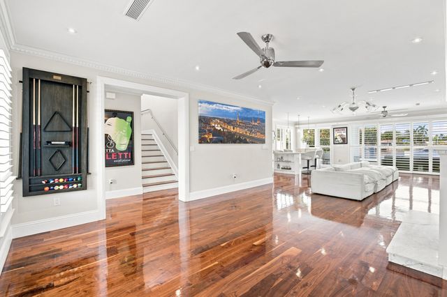 2009 NE 21ST Street, Fort Lauderdale, FL 33305