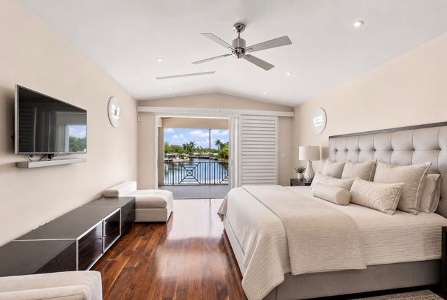 2009 NE 21ST Street, Fort Lauderdale, FL 33305