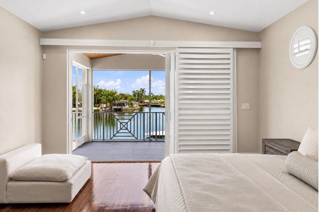 2009 NE 21ST Street, Fort Lauderdale, FL 33305