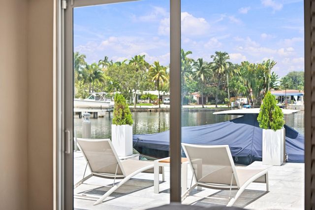 2009 NE 21ST Street, Fort Lauderdale, FL 33305