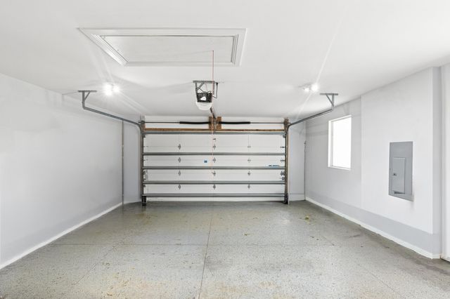2009 NE 21ST Street, Fort Lauderdale, FL 33305