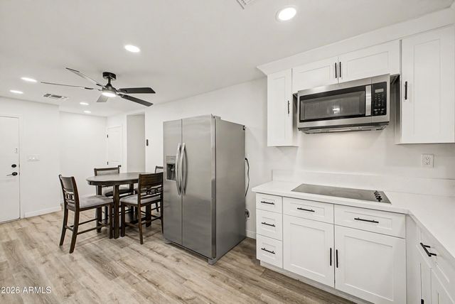 3901 W ELM Street, Phoenix, AZ 85019