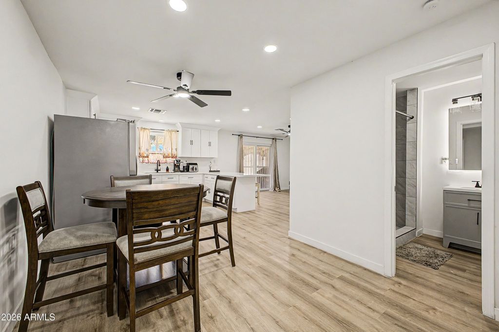 3901 W ELM Street, Phoenix, AZ 85019 — photo 4