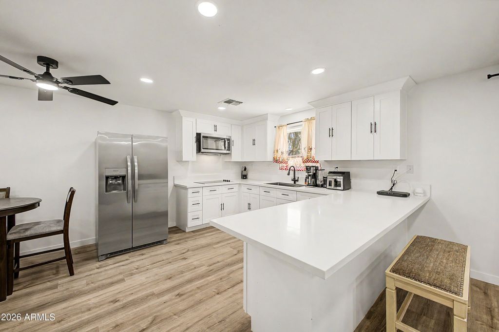 3901 W ELM Street, Phoenix, AZ 85019 — photo 5