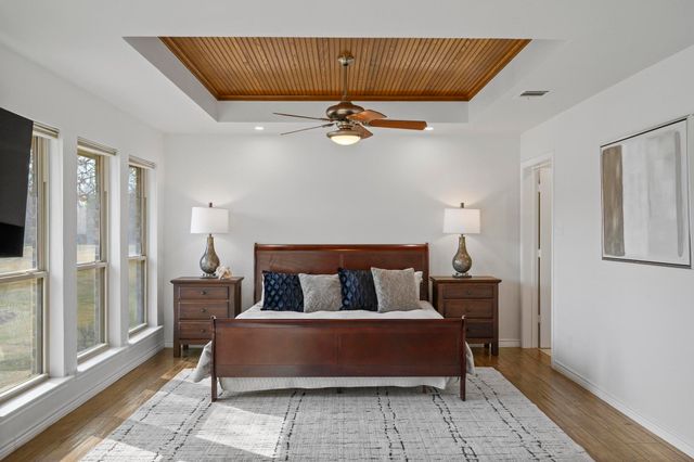 1070 Lakeview Court, Copper Canyon, TX 76226