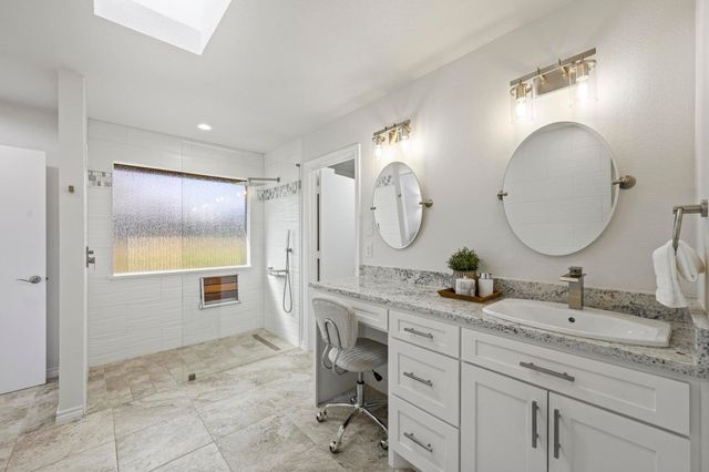 1070 Lakeview Court, Copper Canyon, TX 76226