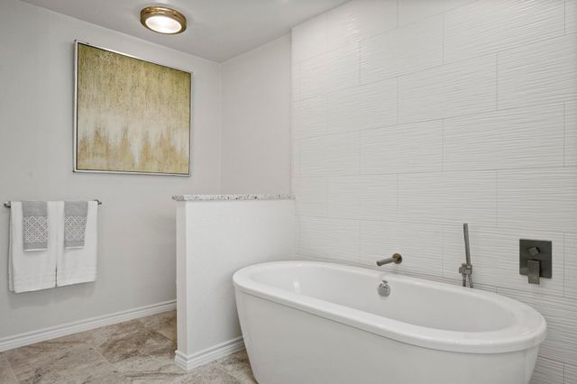 1070 Lakeview Court, Copper Canyon, TX 76226