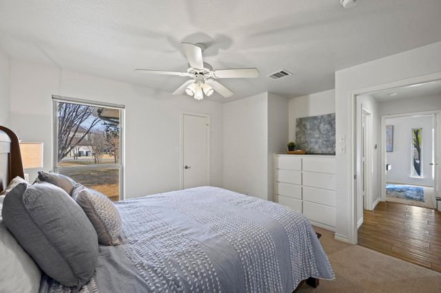 1070 Lakeview Court, Copper Canyon, TX 76226