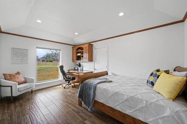 1070 Lakeview Court, Copper Canyon, TX 76226