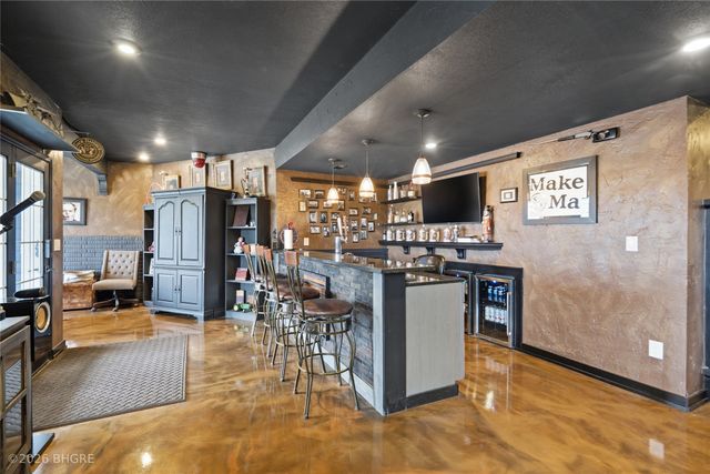 5085 Copper Creek Drive, Pleasant Hill, IA 50327