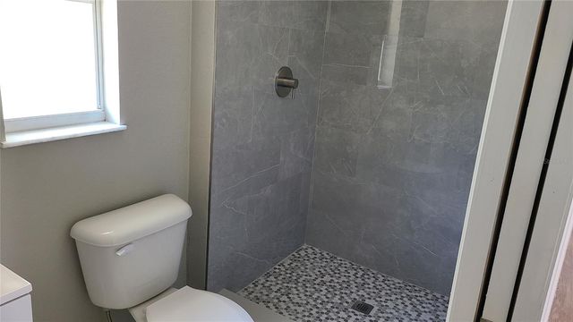 4611 W VILLA ROSA STREET, Tampa, FL 33611