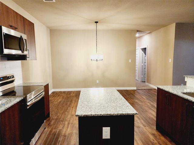 9736 Grosbeak Lane, Magnolia, TX 77354