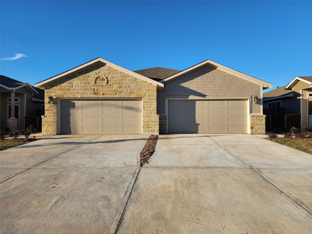 9736 Grosbeak Lane, Magnolia, TX 77354