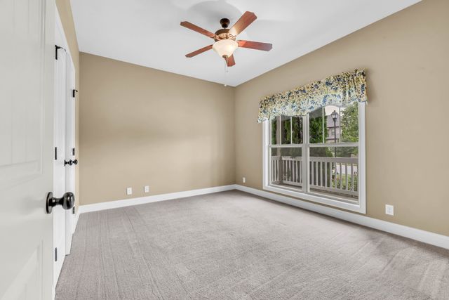 2228 Fairfax Dr, Clarksville, TN 37043