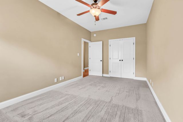 2228 Fairfax Dr, Clarksville, TN 37043
