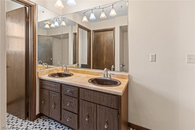 123 Brian Street, Mingo Junction, OH 43938