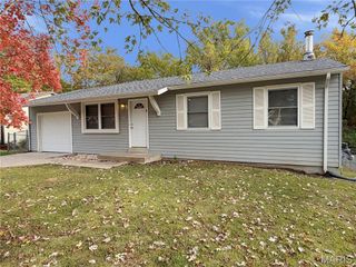 1326 Ramona Lane, St Charles, MO 63304