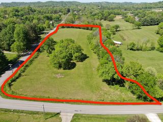 4 Cothran Rd, Columbia, TN 38401