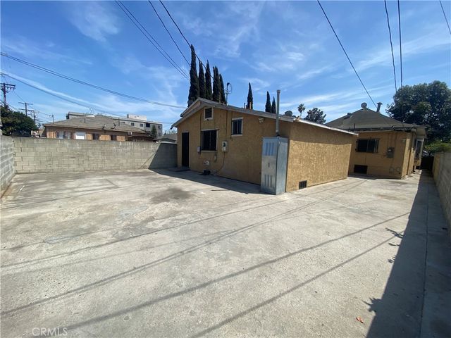 415 E Vernon Avenue, Los Angeles, CA 90011