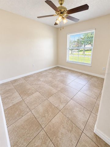 629 FRESNO COURT, Kissimmee, FL 34758