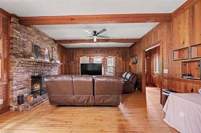 1211 E Willowbrook Drive, Burlington, NC 27215