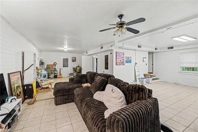 1211 E Willowbrook Drive, Burlington, NC 27215