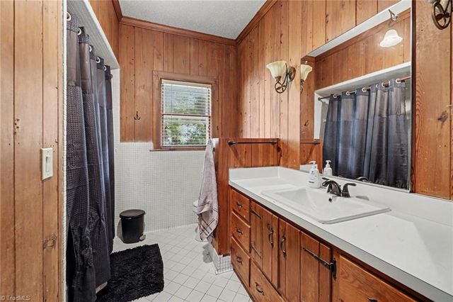 1211 E Willowbrook Drive, Burlington, NC 27215