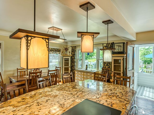 404 E Elm Avenue, Monroe, MI 48162