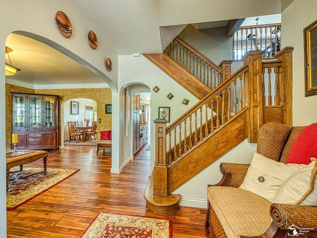 404 E Elm Avenue, Monroe, MI 48162