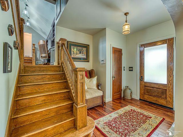 404 E Elm Avenue, Monroe, MI 48162