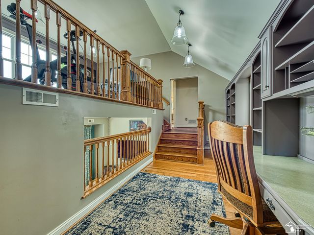 404 E Elm Avenue, Monroe, MI 48162