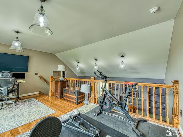 404 E Elm Avenue, Monroe, MI 48162