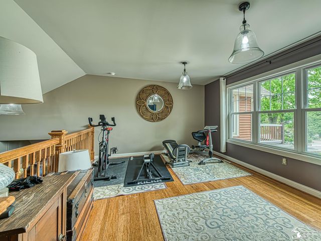 404 E Elm Avenue, Monroe, MI 48162