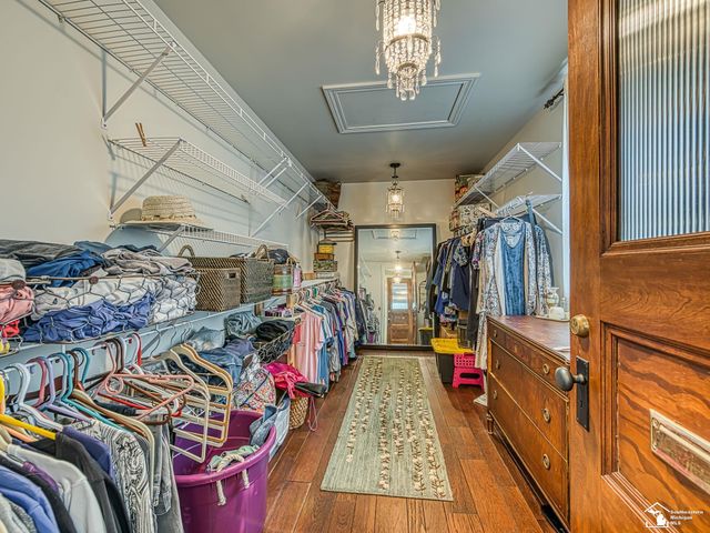 404 E Elm Avenue, Monroe, MI 48162