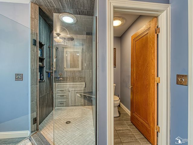 404 E Elm Avenue, Monroe, MI 48162
