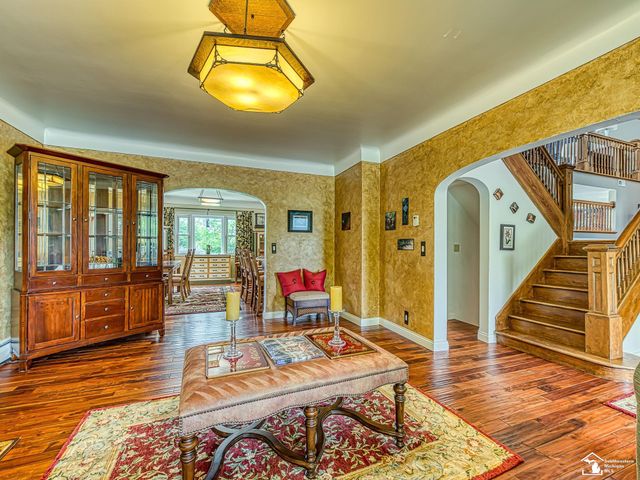 404 E Elm Avenue, Monroe, MI 48162