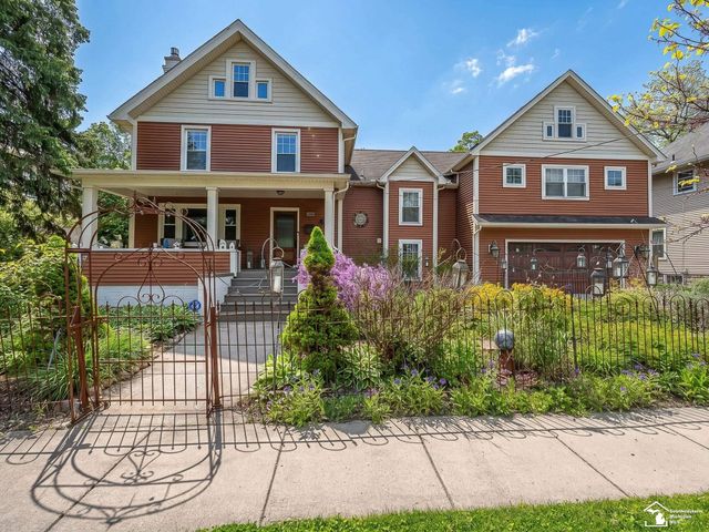 404 E Elm Avenue, Monroe, MI 48162